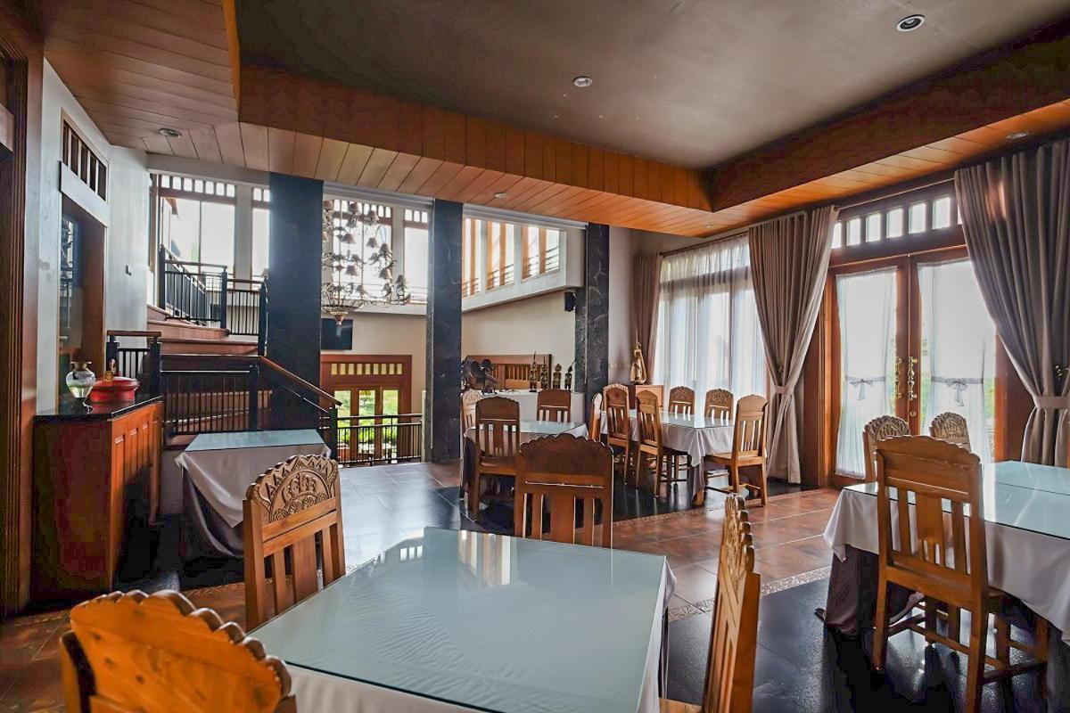Rumah Stroberi Organic Farm & Family Lodge Lembang Eksteriør billede