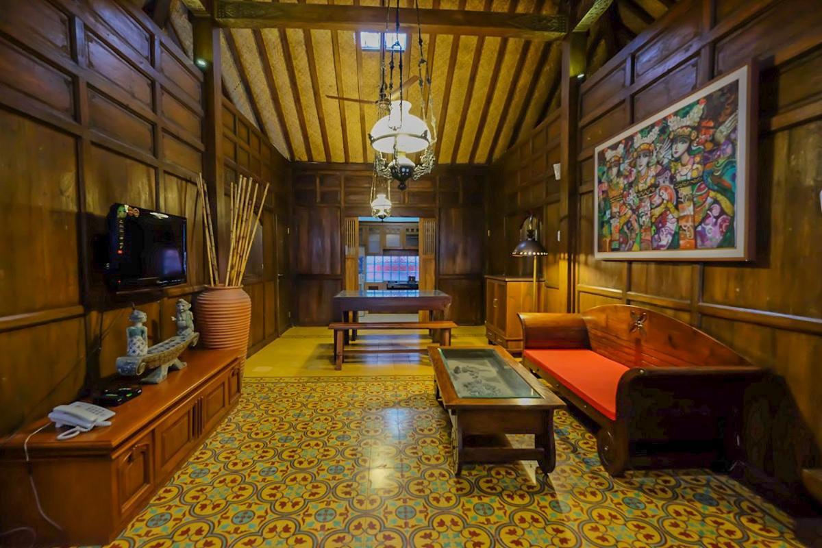 Rumah Stroberi Organic Farm & Family Lodge Lembang Eksteriør billede