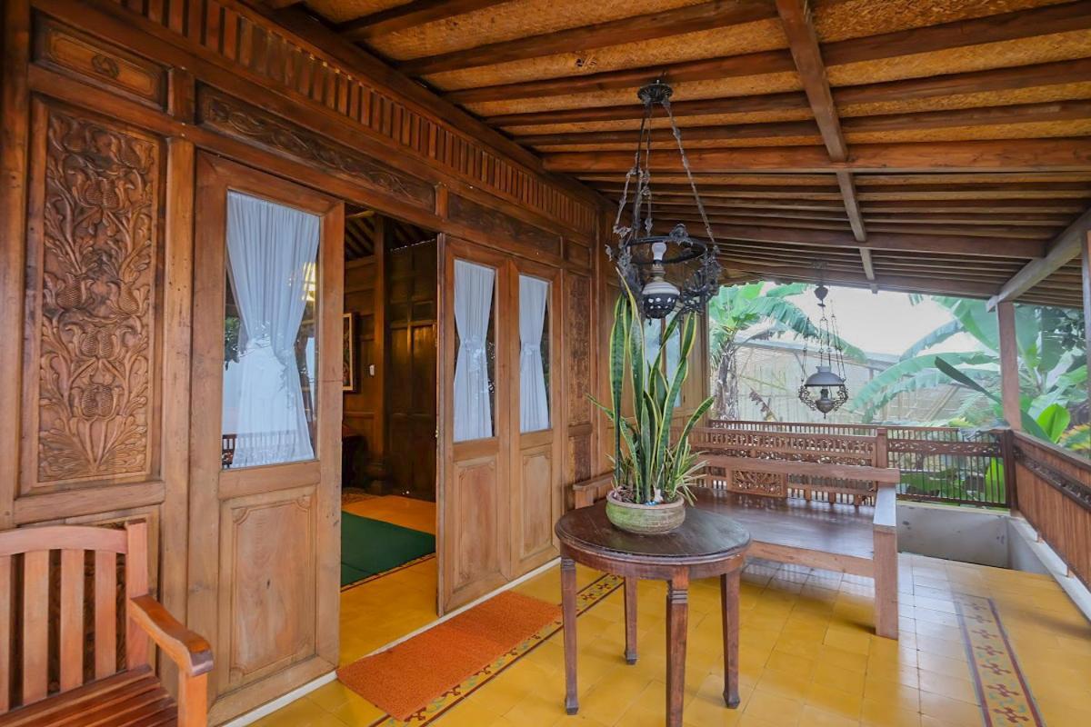 Rumah Stroberi Organic Farm & Family Lodge Lembang Eksteriør billede